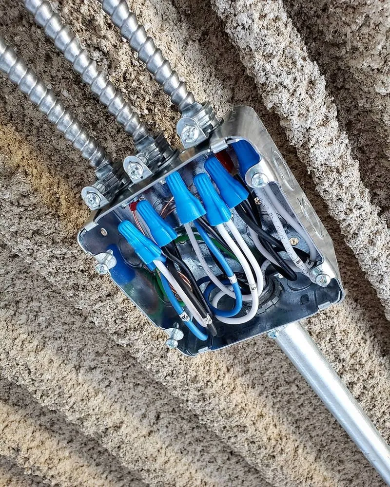 Slide of Retro Electric Services