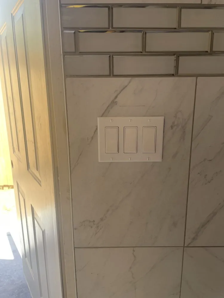 Certified circuit breaker repair in ,  by Retro Electric