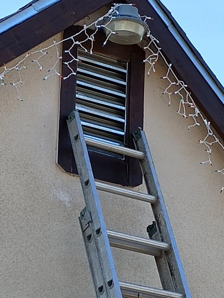 Slide of Retro Home Services