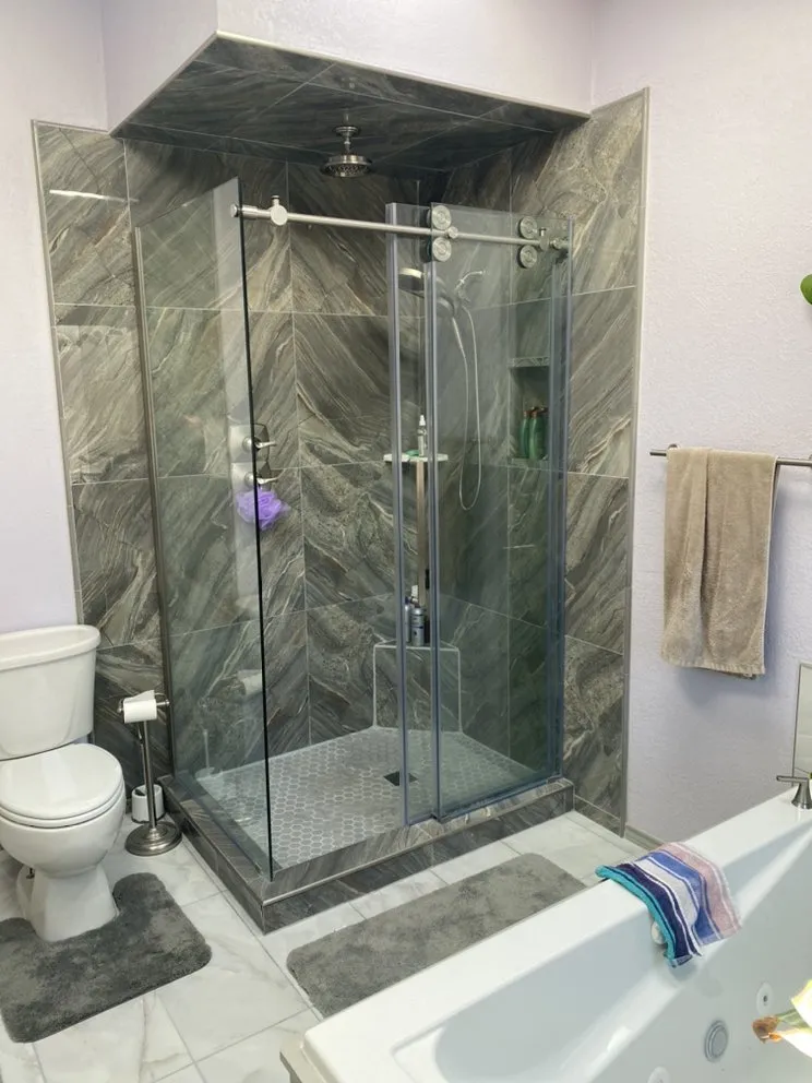 Licensed electrician providing outlet and switch repair in , 