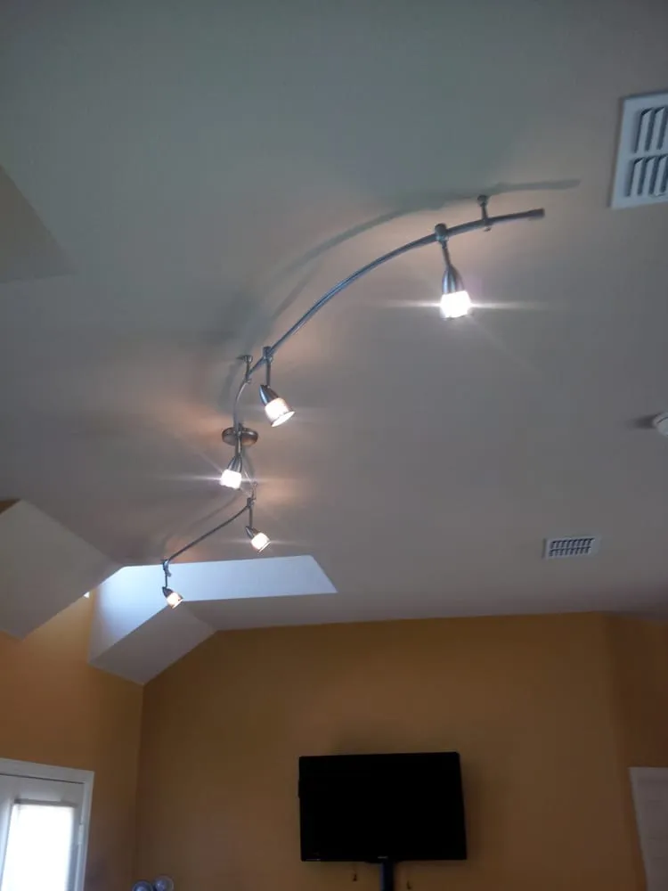 Slide of Revely's Handy Pro