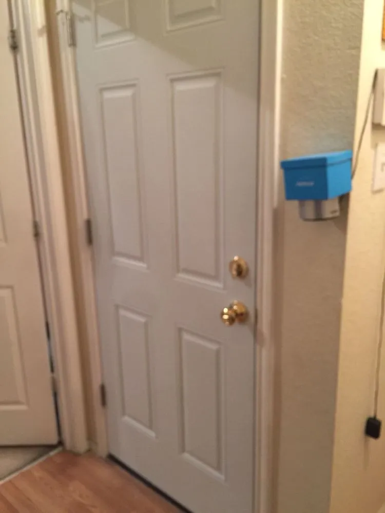 Slide of Revely's Handy Pro