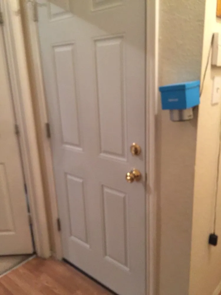 Slide of Revely's Handy Pro