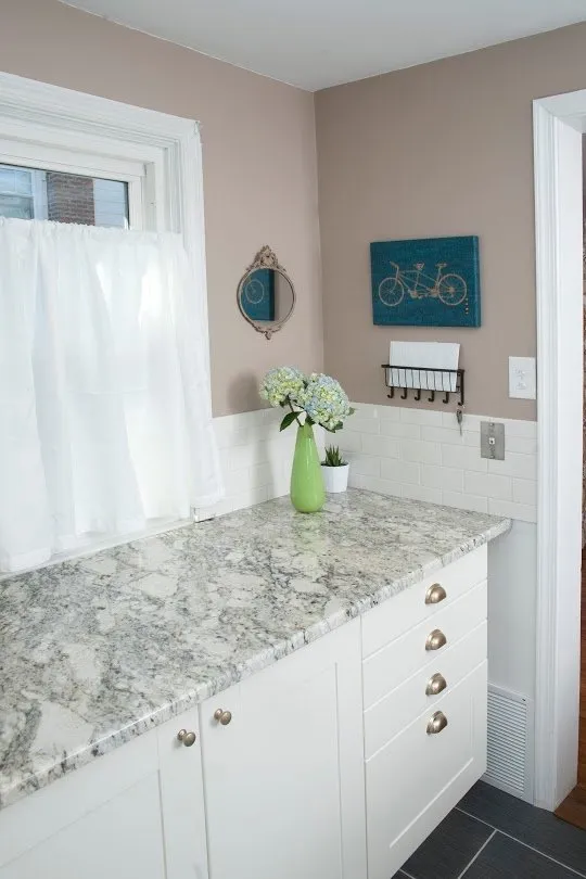 Slide of Revise Studio