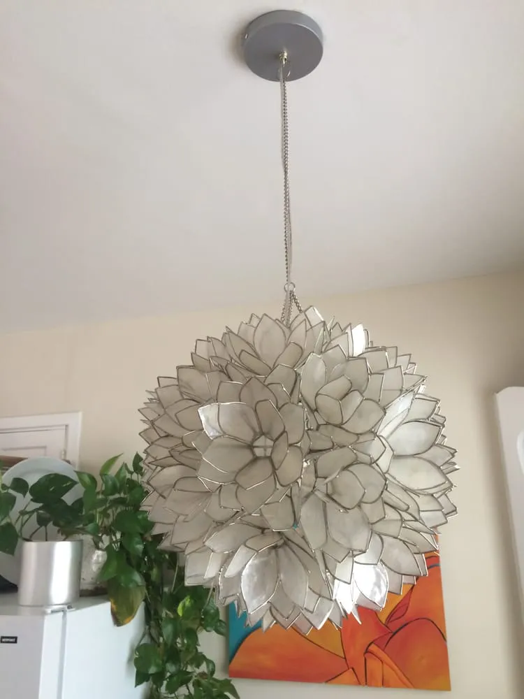 Licensed electrical service for homes in lighting installation,  by 