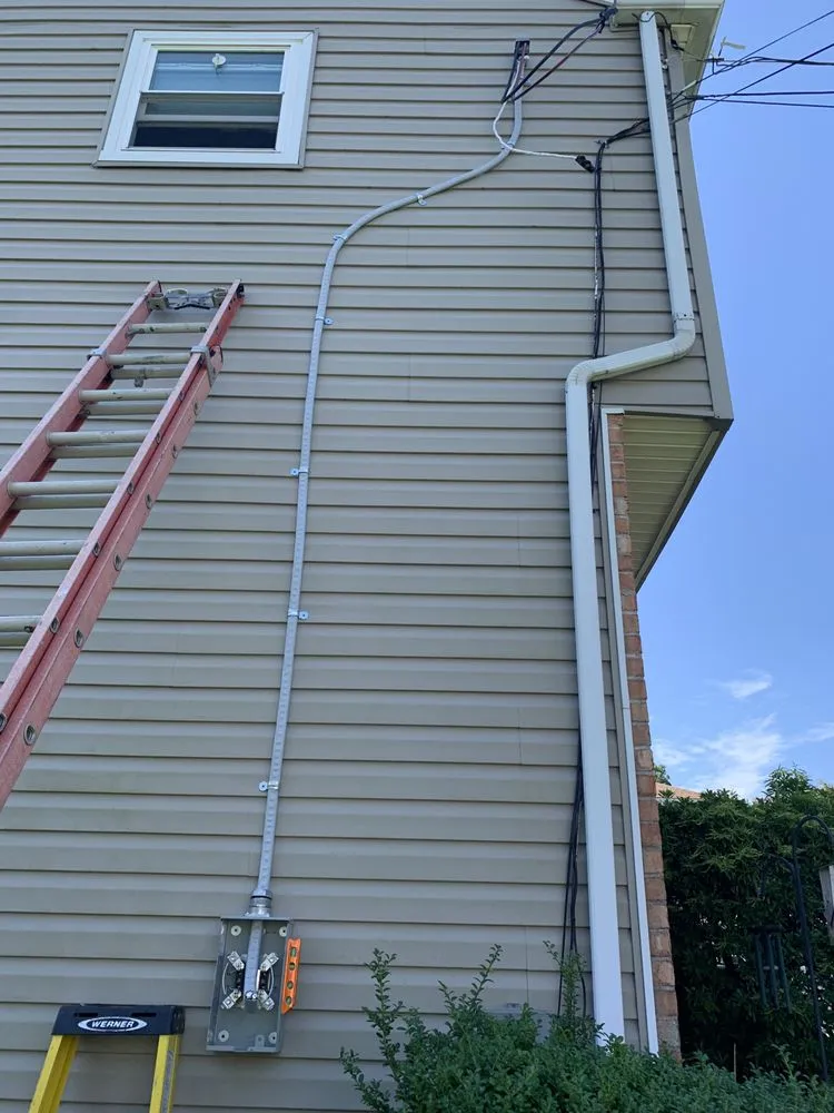 Affordable circuit breaker repair service in Clifton Heights, PA - Rewire Electric