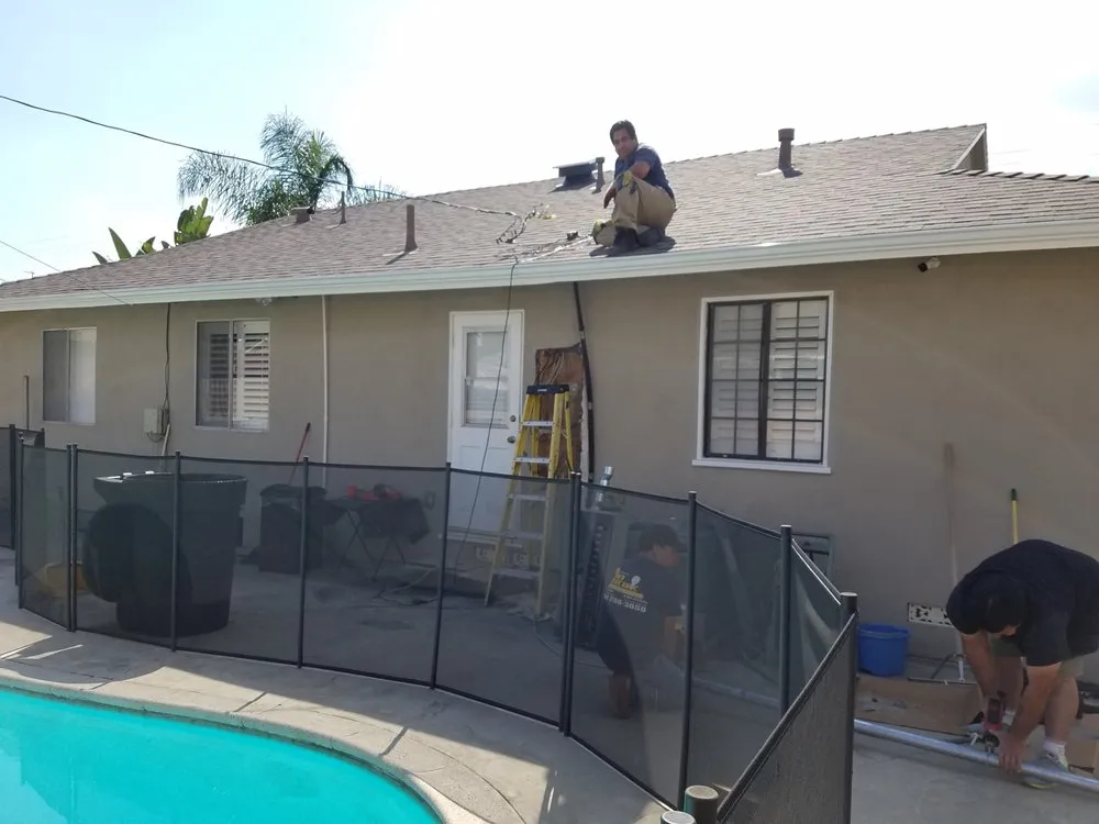 Slide of Rey Electric