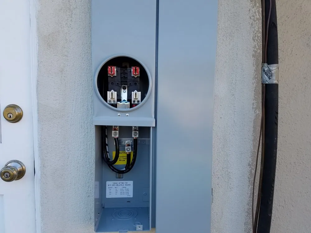 Slide of Rey Electric