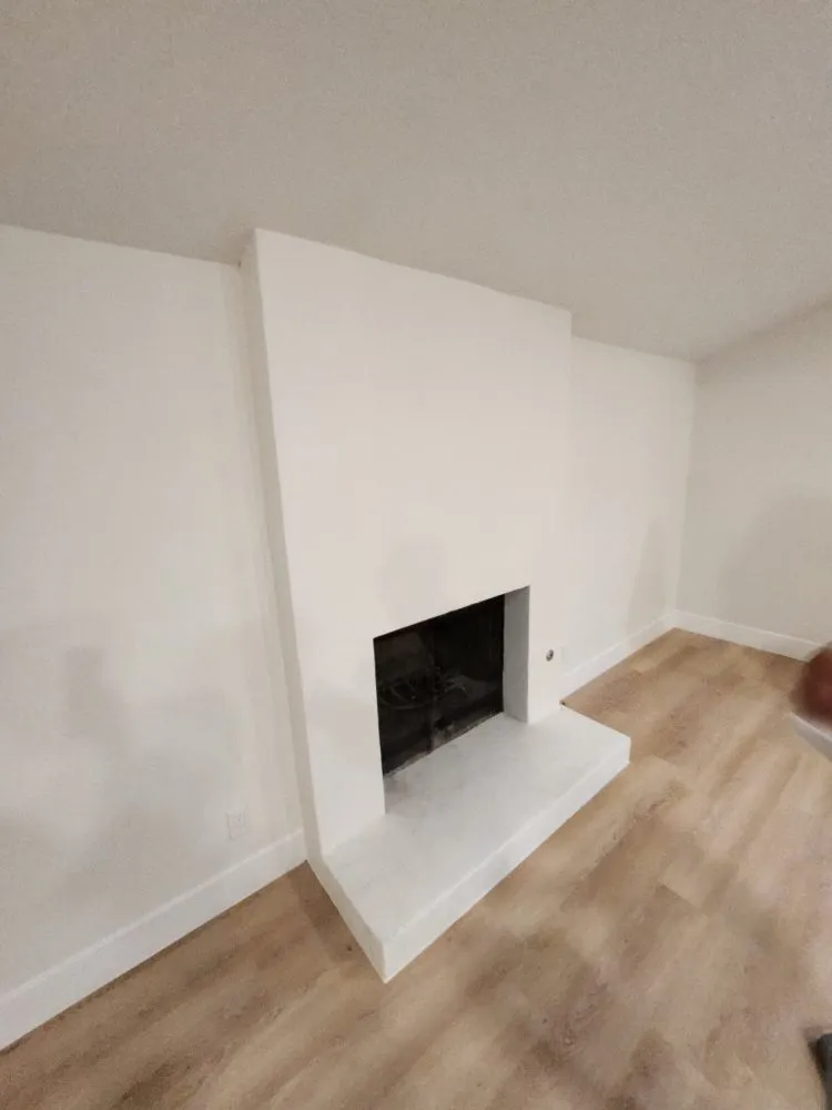 Slide of Reyes Electric