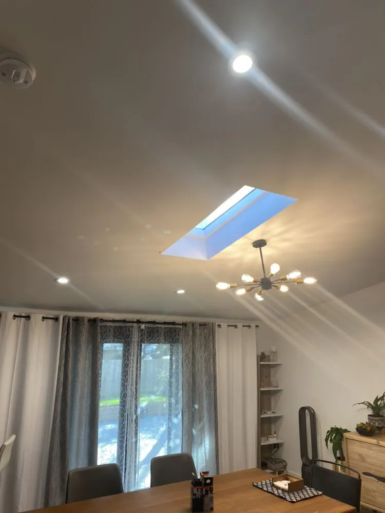 Slide of Reyes Electric