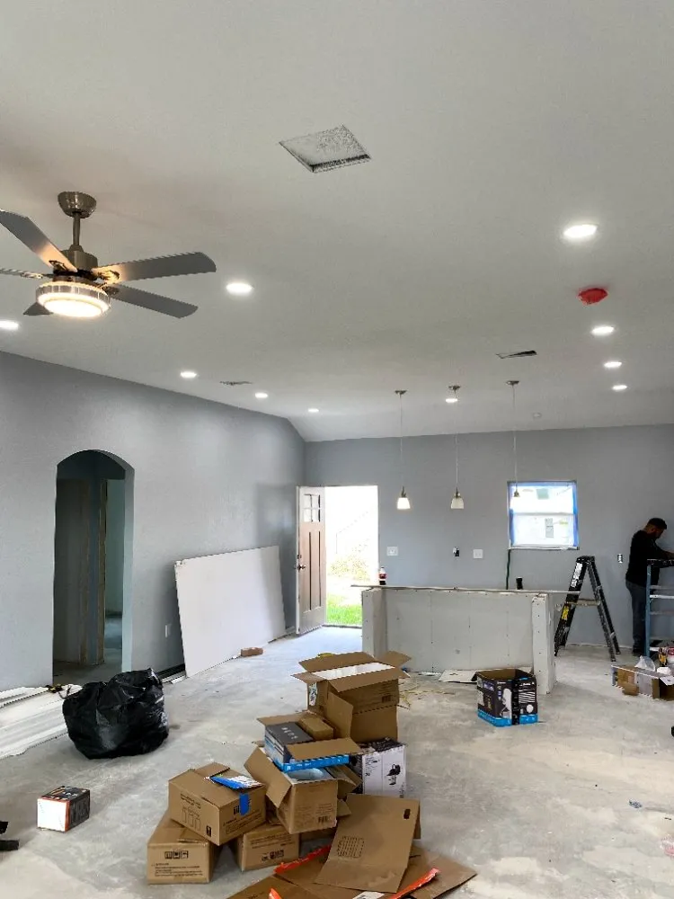 Slide of Reyes Electric