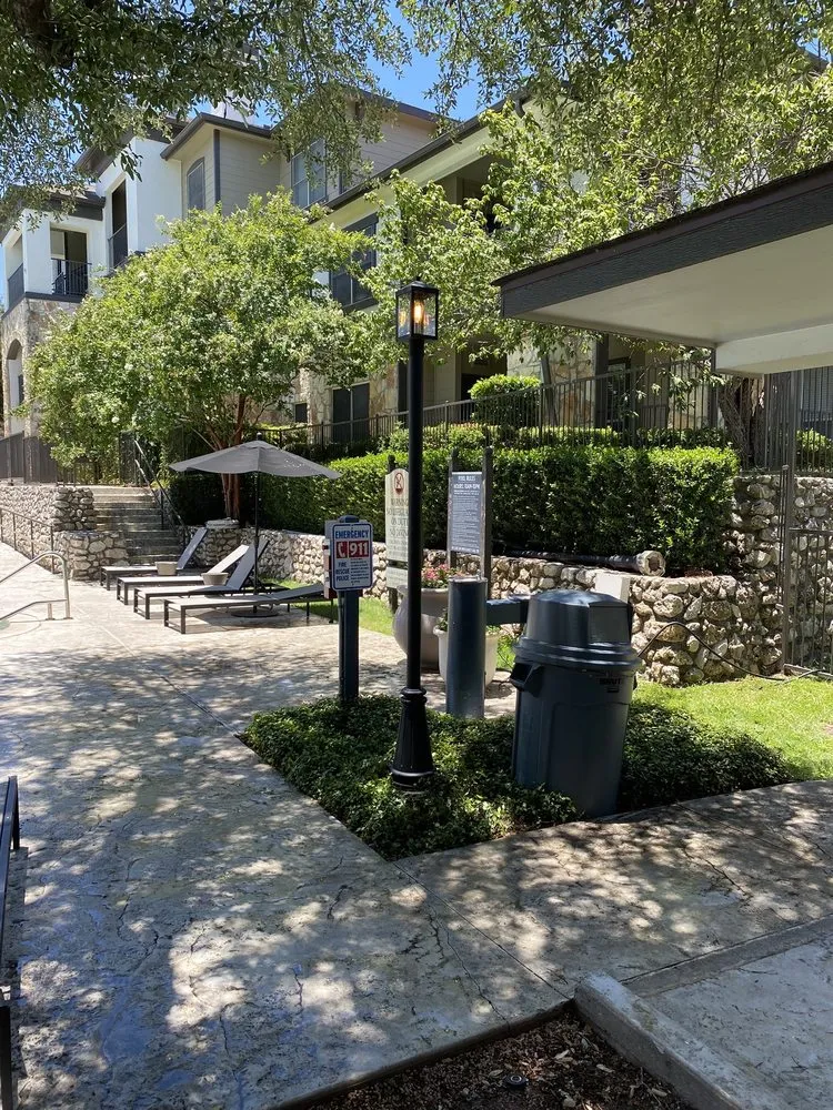 Slide of Reyes Electric