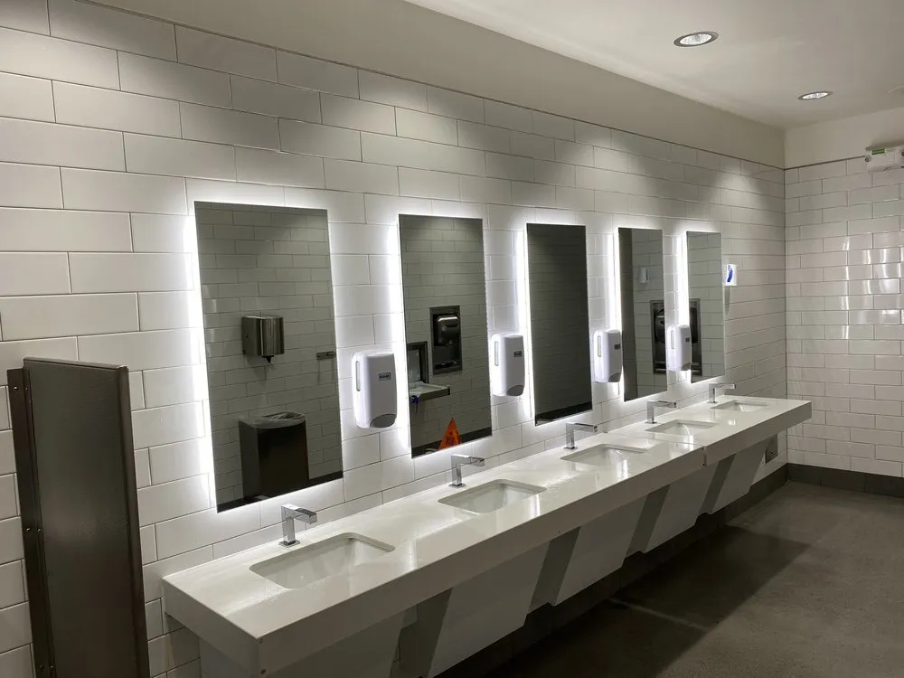 Slide of Reyes Electric