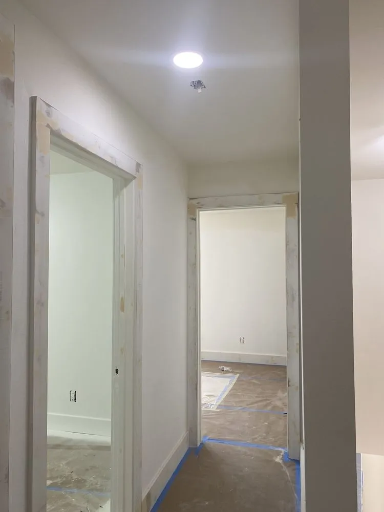 Slide of Reyes Electric