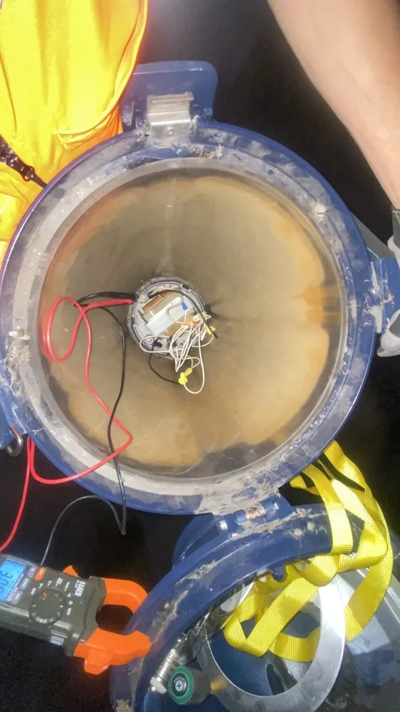 Slide of Reyes Electric HN