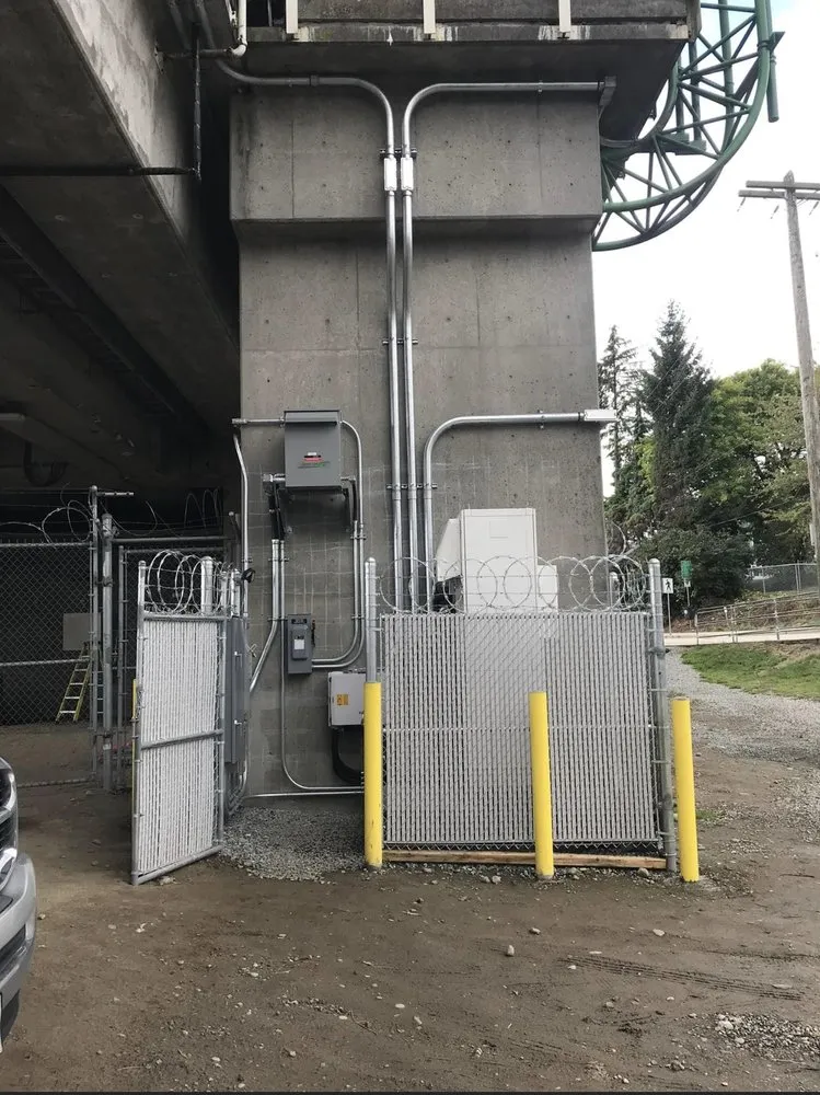 Slide of Reyes Electric