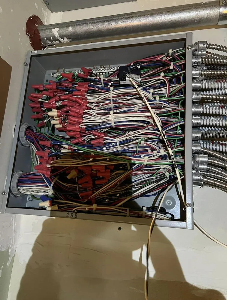 Slide of Reyes Electric