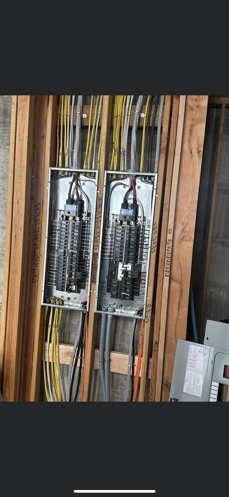 Slide of Reyes Electric