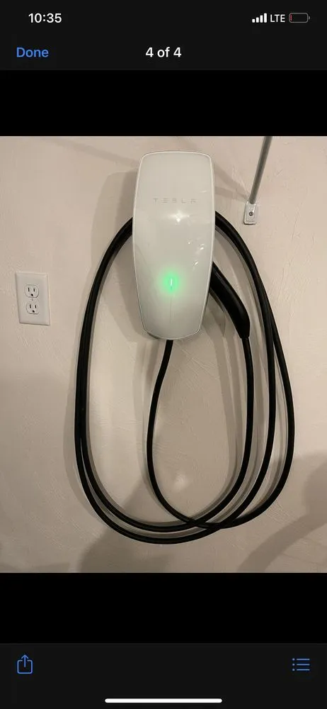 Slide of Reyes Electric