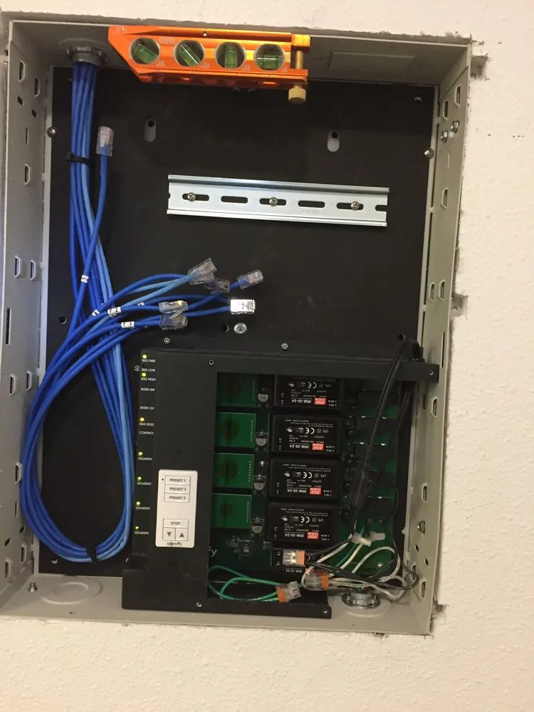 Slide of Reyes Electric