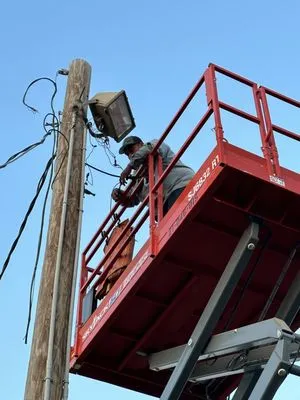 Reyes Power Solutions Logo