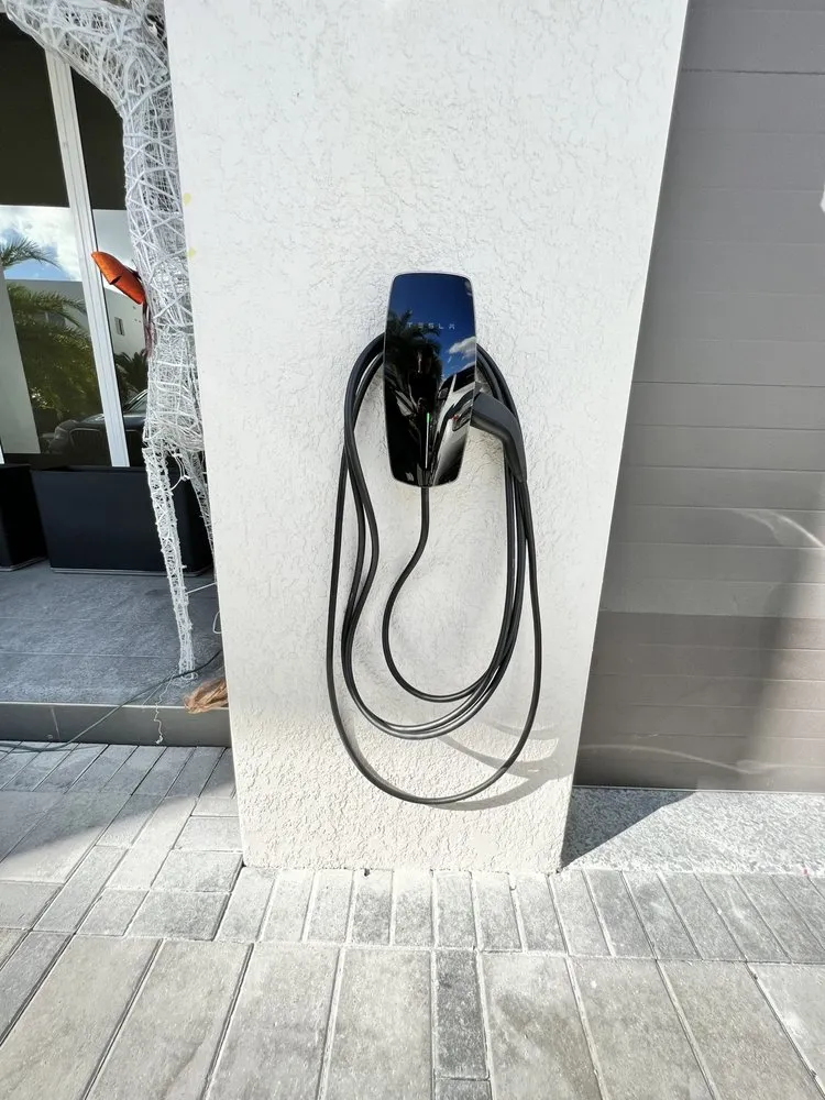 Slide of Reyes Powering Up Florida