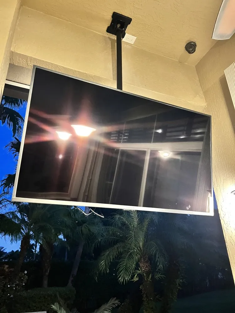 Professional electrical repair service in ,  - Reyes Powering Up Florida