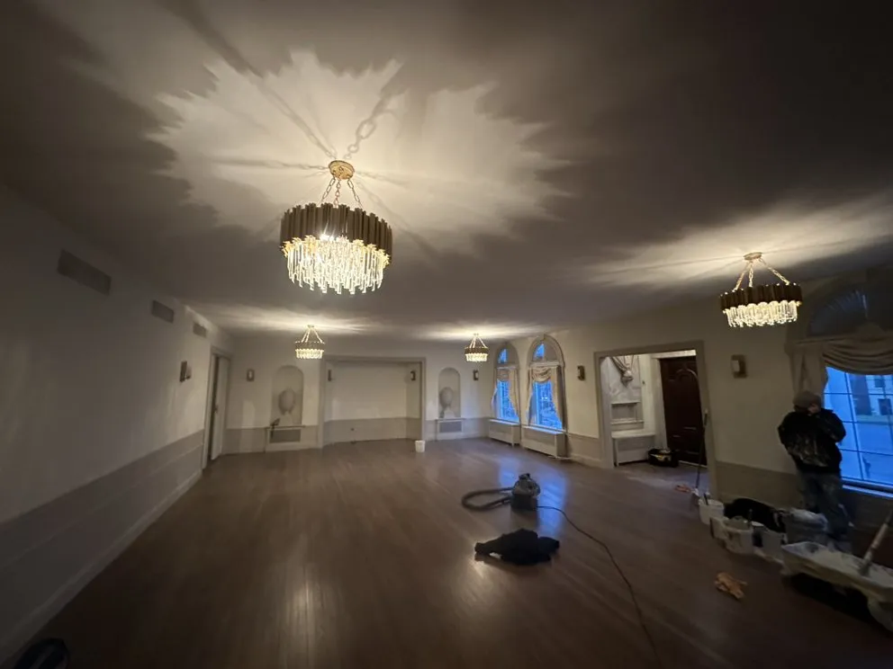 Slide of Reyez Electric