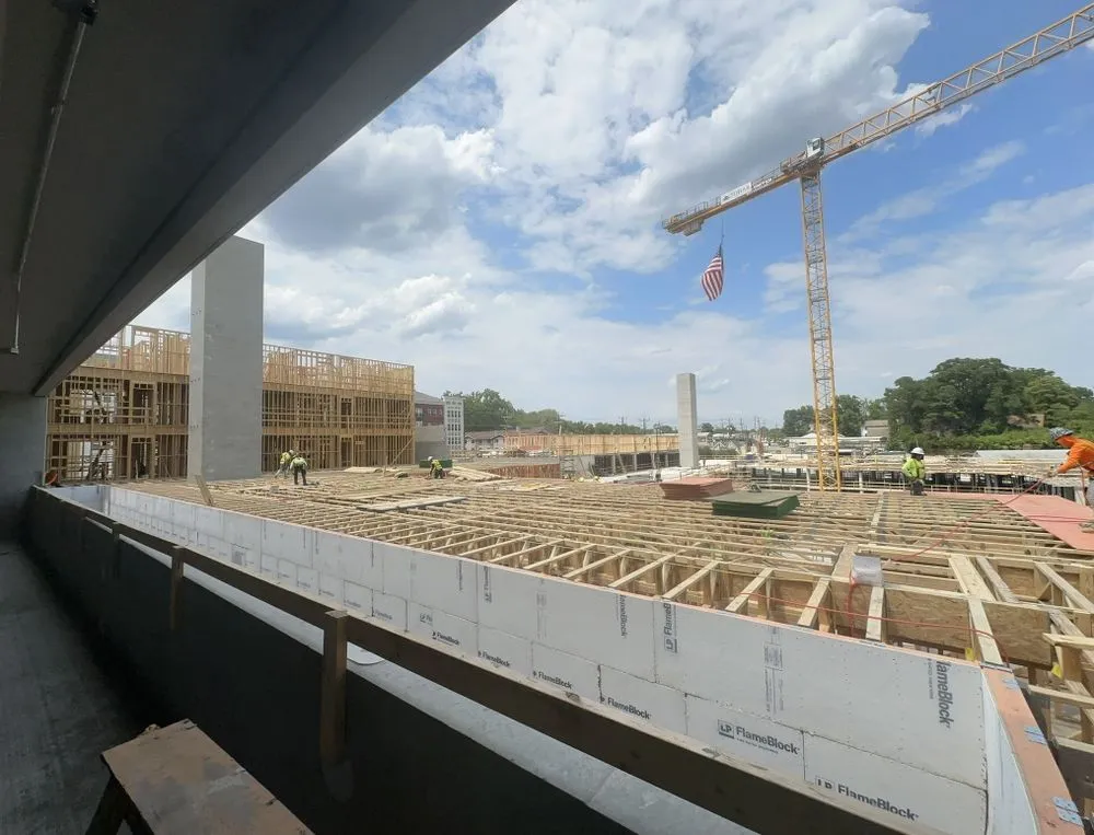 Slide of Reyez Electric