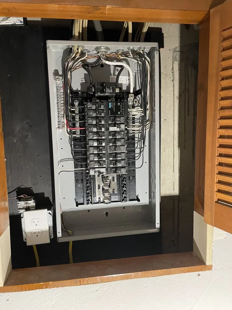 Slide of Reynolds Electric Company