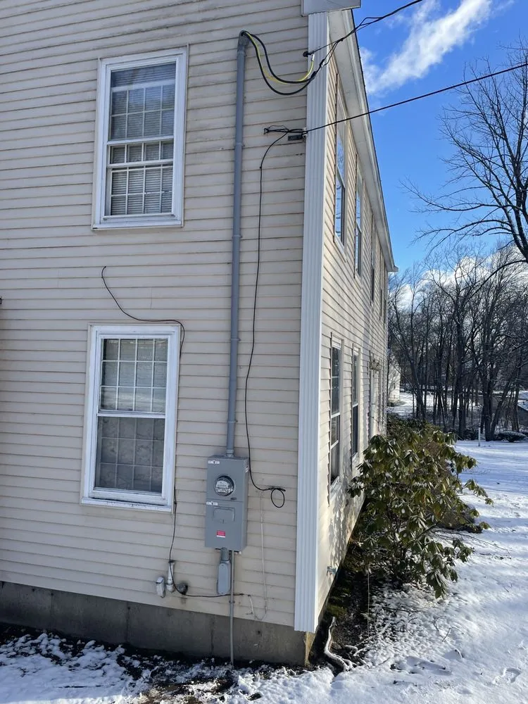 Slide of Reynolds Electric Company