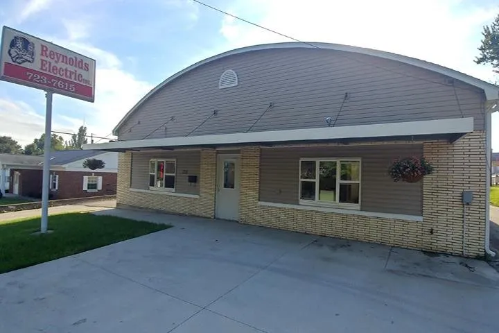 Slide of Reynolds Electric Service