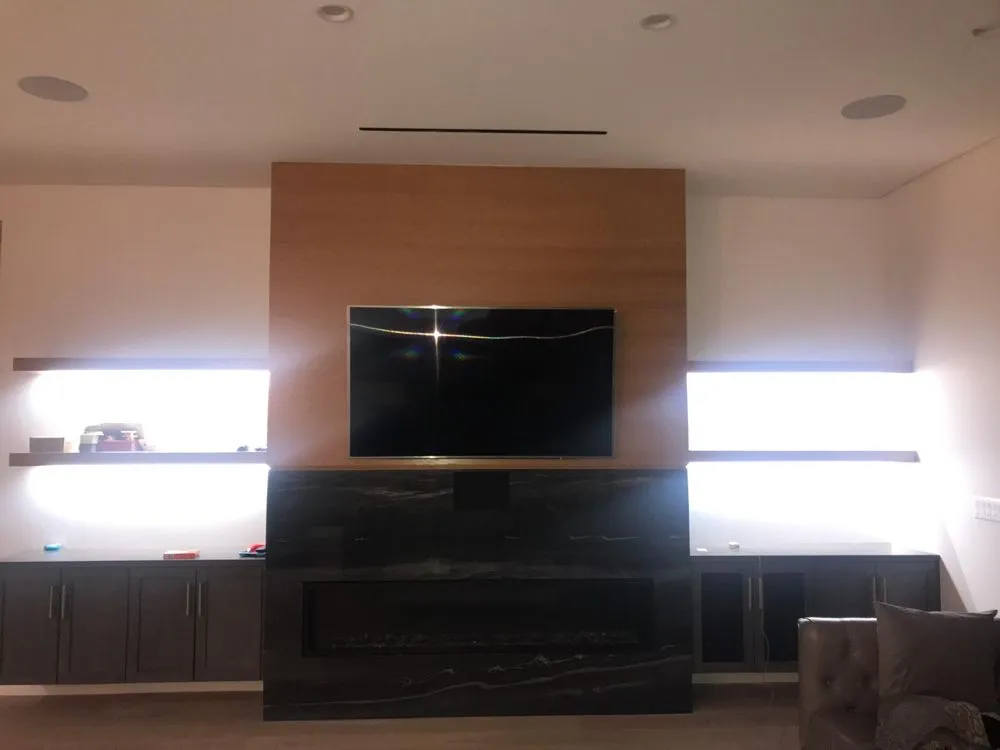 Emergency electrical repair in Tarzana, CA by RFS Electric