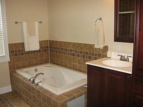 Slide of RG Contractors