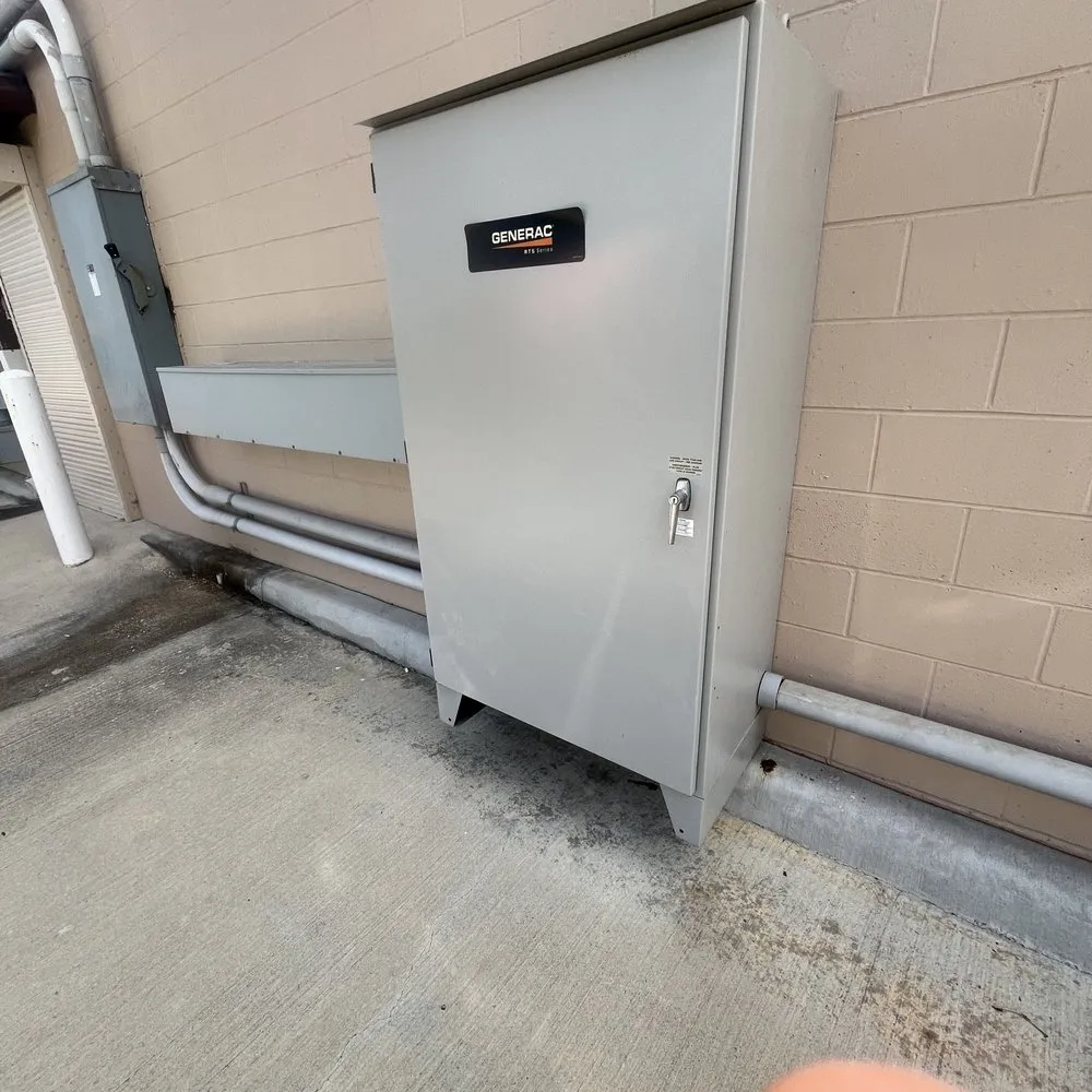 Slide of R&G Multiservice