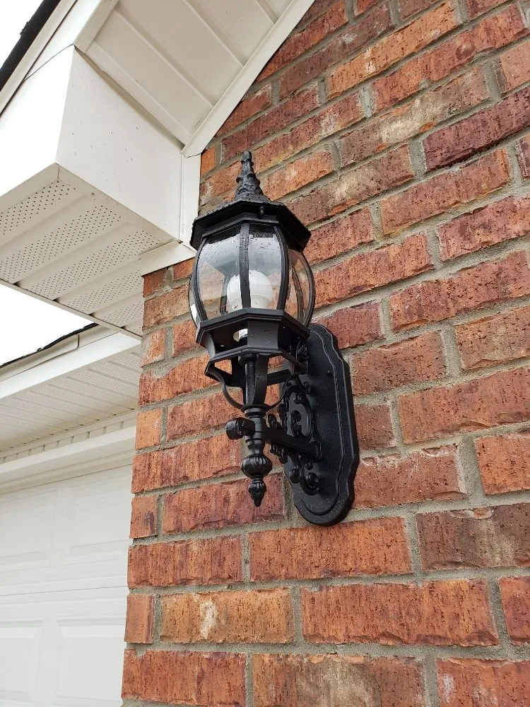 Slide of RhinoWired Electric