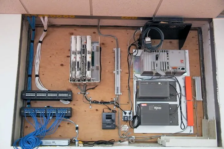 Slide of Rhodes & Sons Electrical Contracting