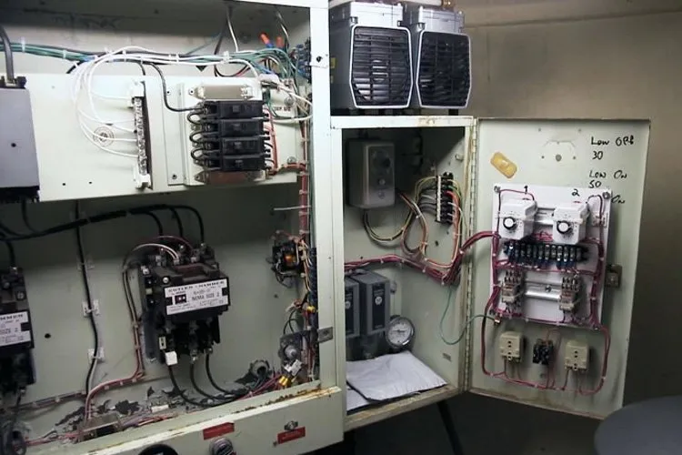 Trusted electrical service for homes in electrical repair,  by 