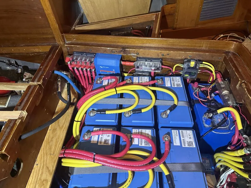 Slide of RI Marine Electrical & Electronics