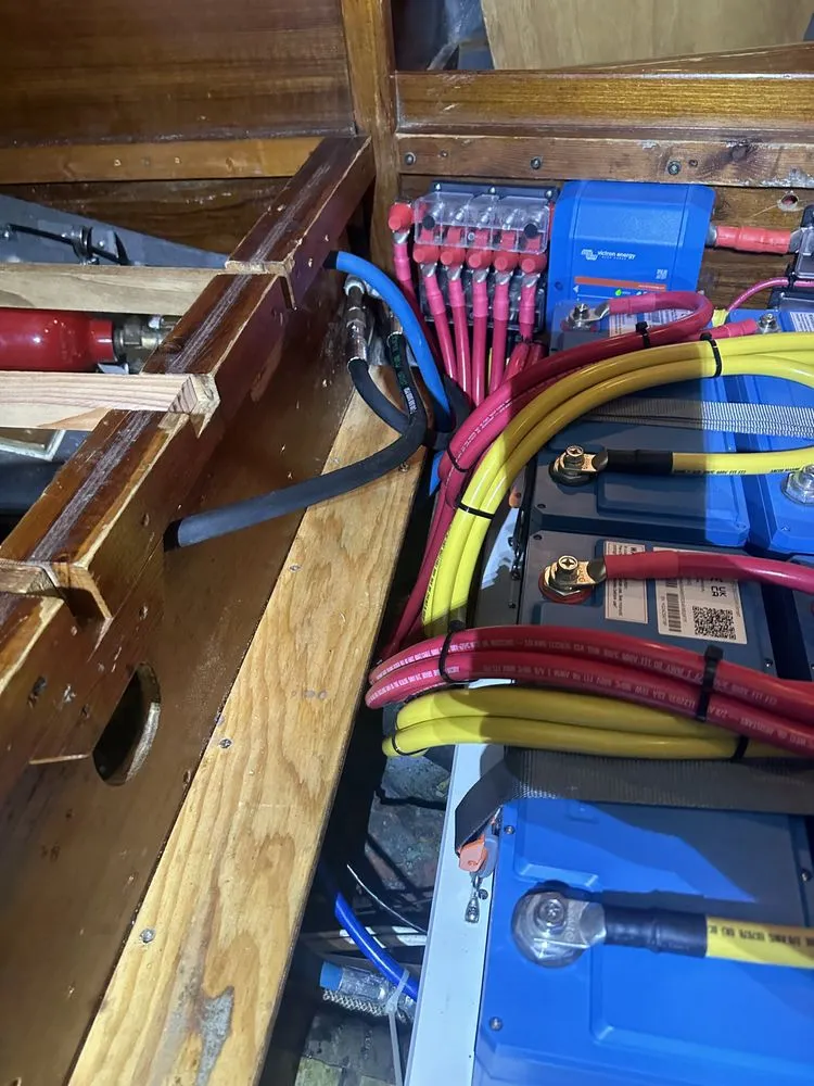 Slide of RI Marine Electrical & Electronics