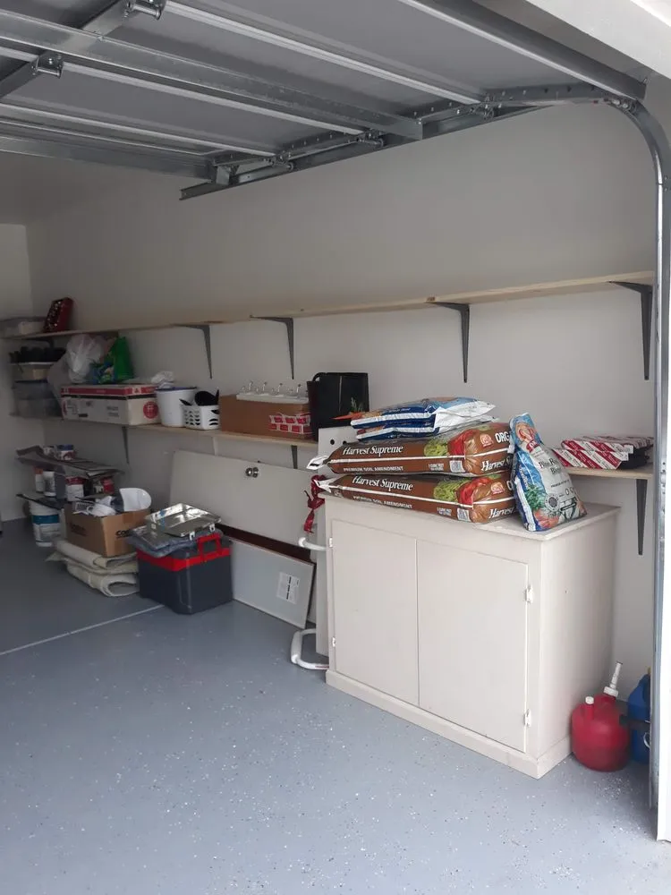 Licensed outlet and switch repair experts serving ,  - Richard M Aguilar III - Handyman Services