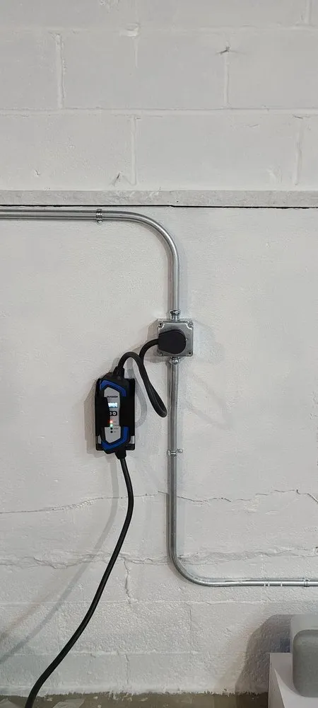 Slide of Richard's Handyman Services