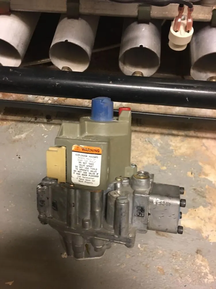 Emergency electrical service for homes in circuit breaker repair,  by 