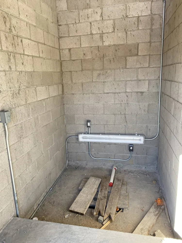 Slide of Richardson Electrical Services