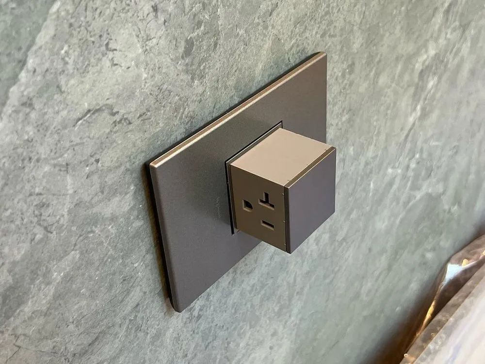 Slide of Richardson Master Electrician