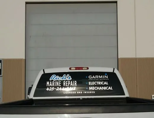 Rich's Marine Repair Logo