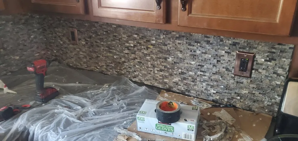 Slide of Rich's Remodel & Repair