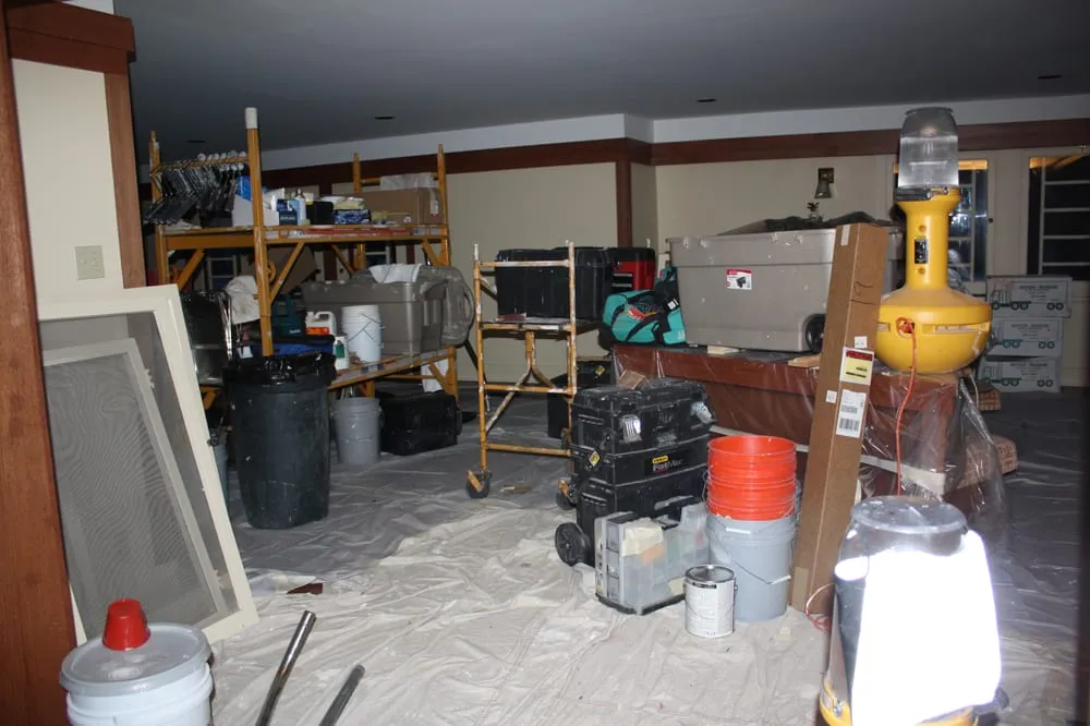 Affordable electrical repair service in Mount Prospect, IL - Rick's Decorating Service
