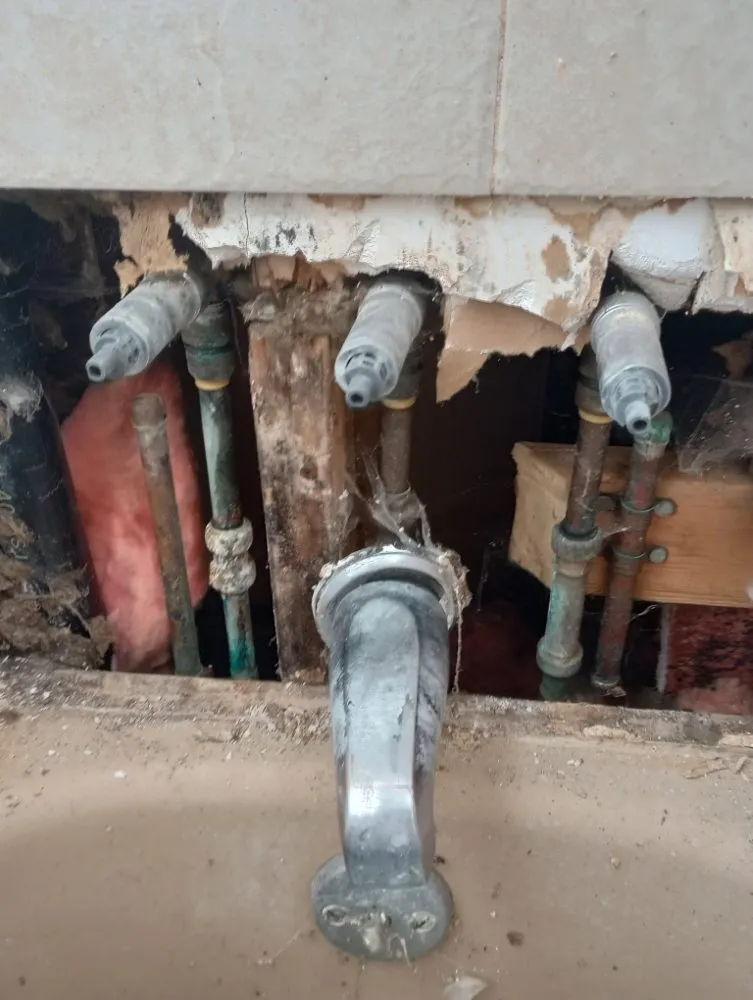 Slide of Ricks Painting And Handyman