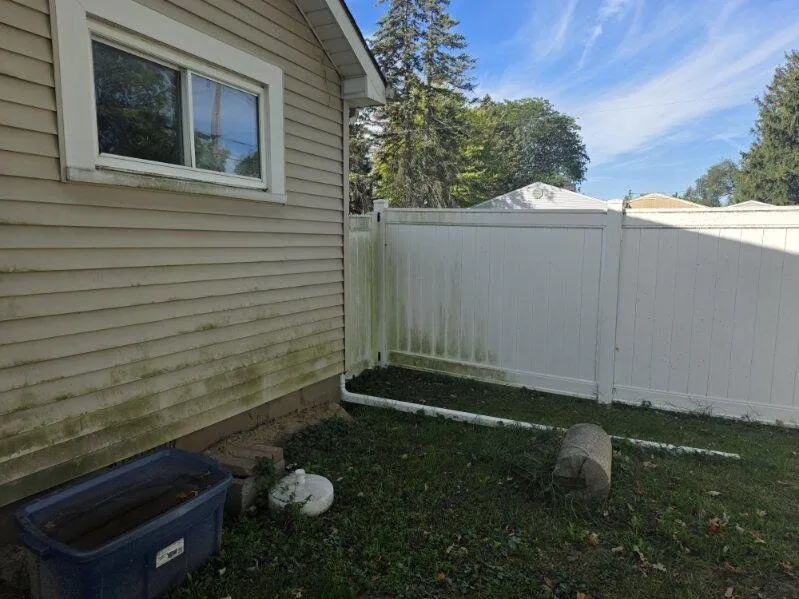 Slide of Rick'z Fix'z It All